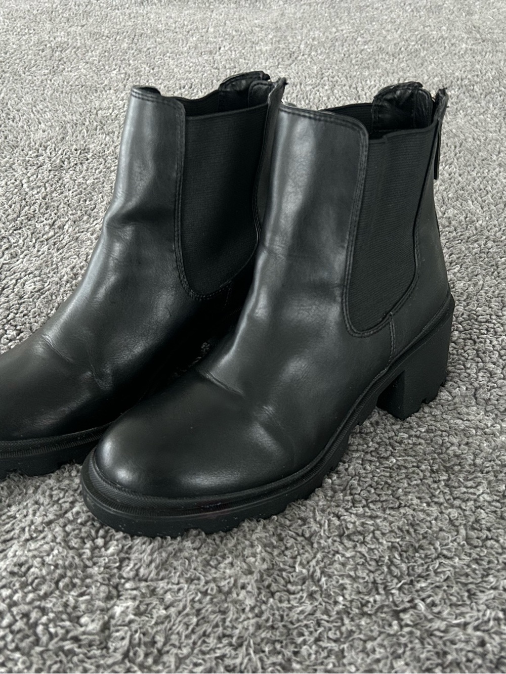 DV by Dolce Vita Black Leather Chunky Chelsea Booties